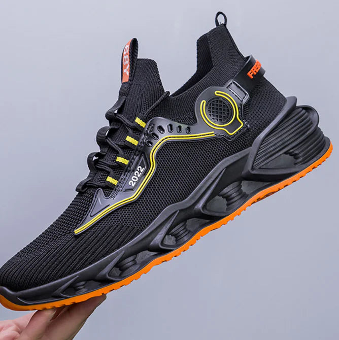 Men's Lightweight Breathable Fly Weaving Sports Shoes