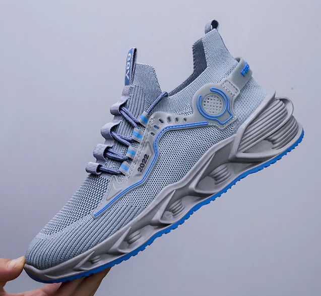 Men's Lightweight Breathable Fly Weaving Sports Shoes