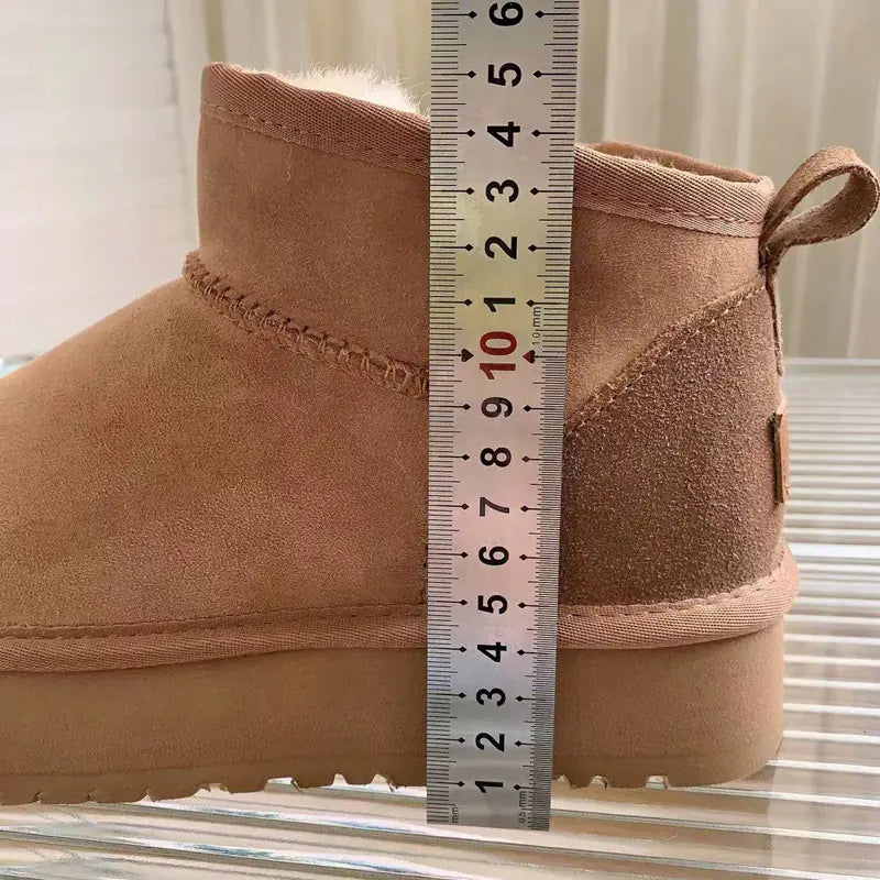 Women's Thick-soled Winter Boots - Warm Short Ankle Shoes